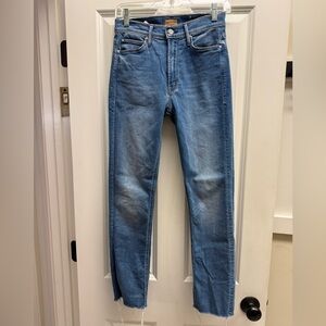 Mother Denim The Mid Rise Dazzler Ankle Fray. Size 26. Some stretch. Zip fly.